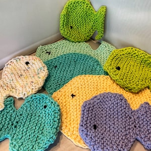 handknit toddler wash cloth, cotton toddler wash cloth,handknit wash cloth,cotton wash cloth, handmade wash cloth, bathtime, bathtime fun
