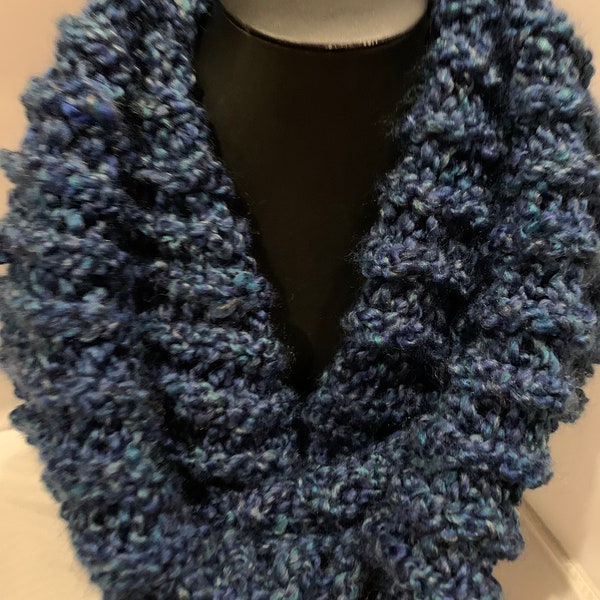 Infinity Scarf,Loop Scarf,Circle Scarf, Navy, Blue,blue shades,Eternity scarf,woman's gift, warmth, handknit,scarf, hand made