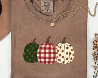 Camicia a quadri con stampa zucca Comfort Colors: maglietta grafica autunnale e accogliente