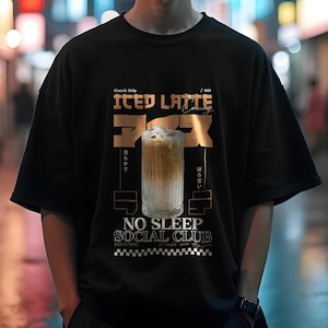Maglietta grafica giapponese Iced Latte "No Sleep Social Club" T-shirt oversize Harajuku Streetwear Style Cafe Series Vintage Retro