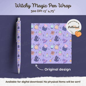 Könnte beinhalten: Ein lila Stift mit einem Hexen-Design, mit Katzen, Eulen, Kesseln und Zaubertränken. Der Stift ist 3,8 cm breit und 12,1 cm lang. Das Design wird auch als Muster gezeigt. Der Text auf dem Bild lautet "Witchy Magic Pen Wrap".