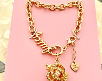 Vintage NWT Juicy Couture Charm 2007 Gold Crown With Pearl  display picture 3