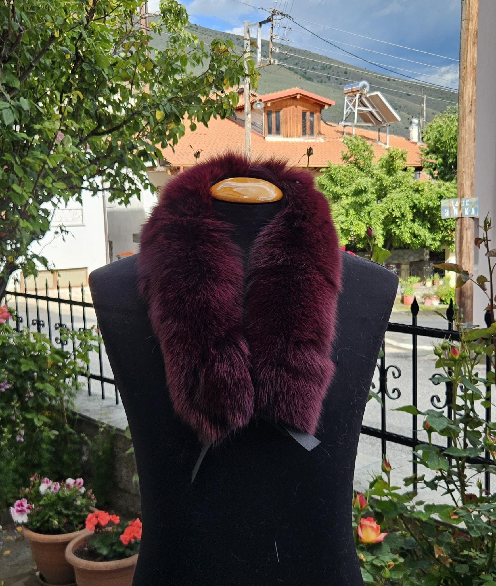 Bordo del cappuccio di pelliccia Italia