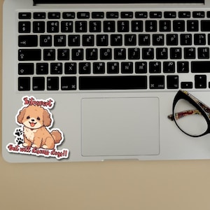 Handgemaakte hondensticker - &quot;Introvert, maar zal honden bespreken&quot; - grappige vinylsticker voor hondenliefhebbers, laptop, waterfles, dagboekdecor