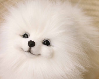 手作りのポメラニアンのぬいぐるみ：コレクター向けスピッツ犬アート