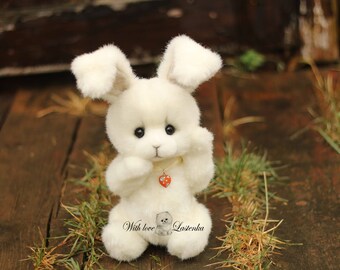 Künstler Teddy Hase Plüschtier: Sammlerstück Kunstpelz Stoffhase