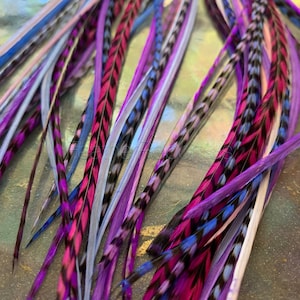 Purple Hair Feather Extensions Ultra Violet Purple Feathers for Hair Women Hair Accessory Rooster Feather Hair Extensions 10 Pack