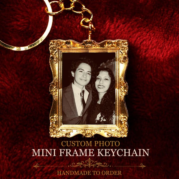 Custom Photo Mini Frame -- Handmade Keychain / Magnet / Mini Decor -- Meaningful Gift