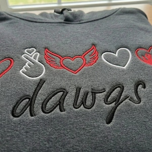 Dawgs Love Heart Embroidery Design, Georgia Pride Script PES, Y2K Style Winged Heart Finger Heart Machine Embroidery File, Trendy Gameday