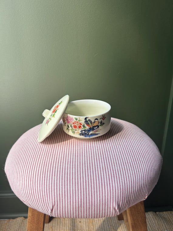 花と鳥の絵柄 蓋付き陶器容器 鳥と花が描かれたヴィンテージの陶器製蓋付き小物入れ – 装飾皿 - Etsy