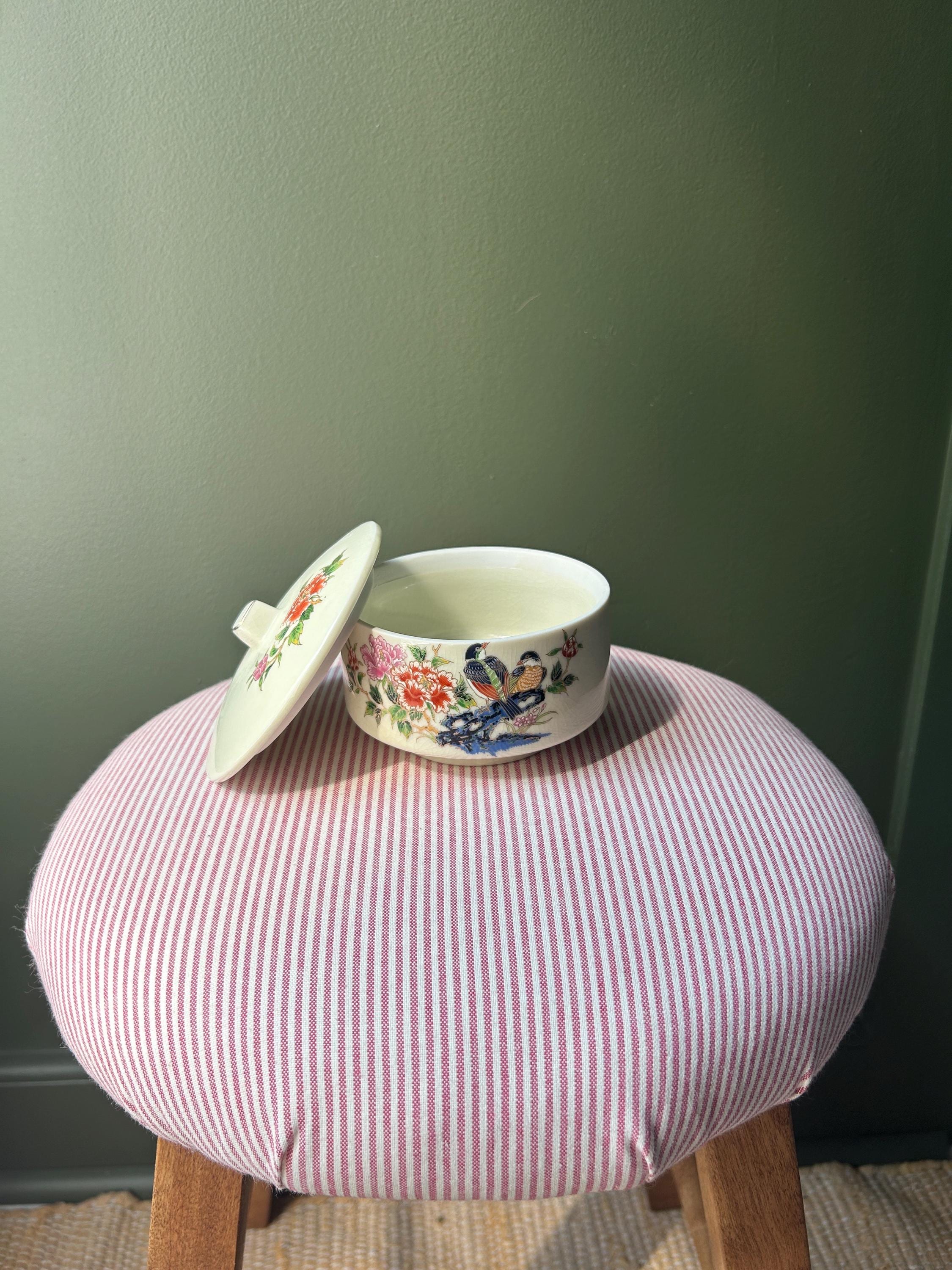 鳥と花が描かれたヴィンテージの陶器製蓋付き小物入れ – 装飾皿 - Etsy