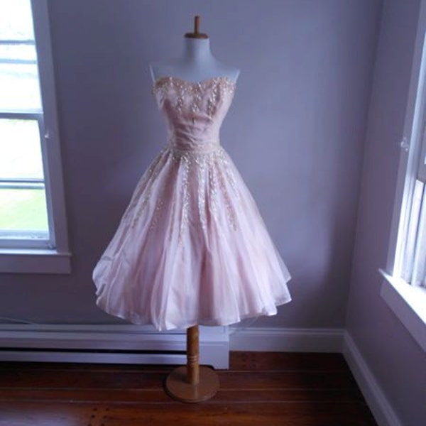 Vintage 1950s 1960s Pink Full Sweep Skirt Strapless Pinup Party Formal Prom Dress