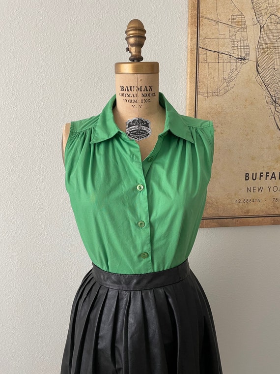 Vintage womens blouse Gem