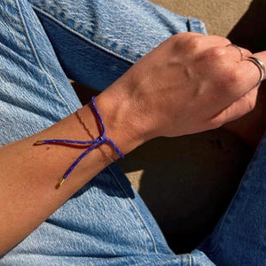 Adjustable Gold Plated Paracord Bracelet - Royal Blue/Red