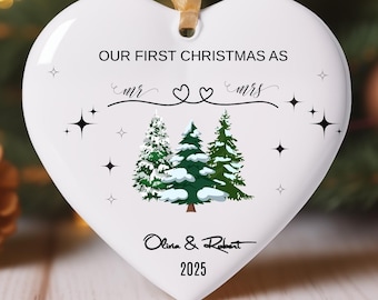 Adorno navideño para parejas - Regalo de boda - Recuerdo personalizado de la primera Navidad - Adorno navideño de nuestra primera Navidad - Idea para regalo de inauguración de casa