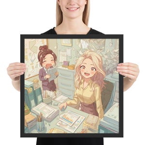 Directora ejecutiva kawaii de Daño Emocional: póster satírico chibi enmarcado de una simpática empresaria sentada en un escritorio con gráficos de caos y una asistente con lágrimas en los ojos.