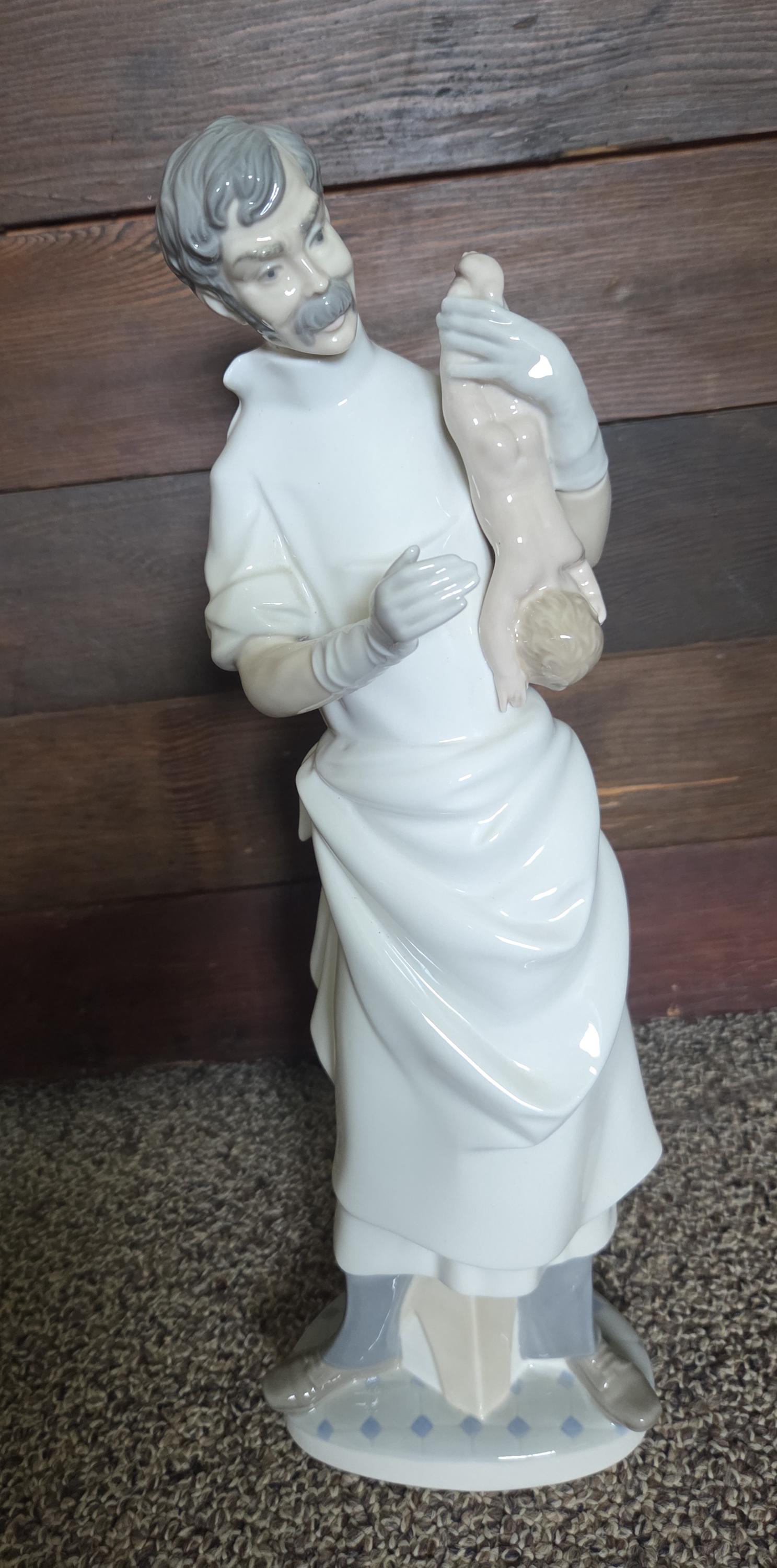 Lladro Doctor Figurine - Etsy