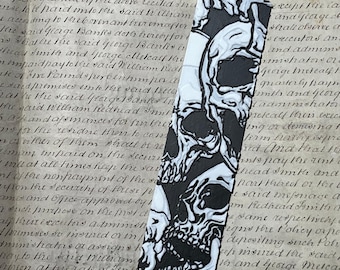 Bookmark - Skulls - 3d printed with holographic back - Halloween