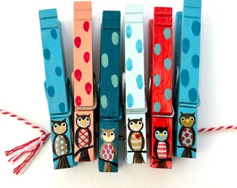 OWL CLOTHESPINS hand painted magnets cute classroom clothespin hostess gift chip clip place card holder owl party favor owl baby shower