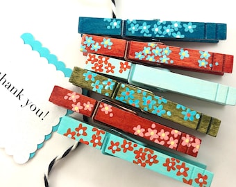 FLOWER CLOTHESPINS personalized floral magnets hand painted gift topper hostess gift chip clip place card holder desk organizer photo holder