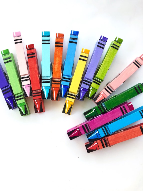 CRAYON CLOTHESPINS 15 Painted Clothespin Magnets Kid Party Favor Classroom  Clip Kids Art Display Teacher Clothespins Kids Room 