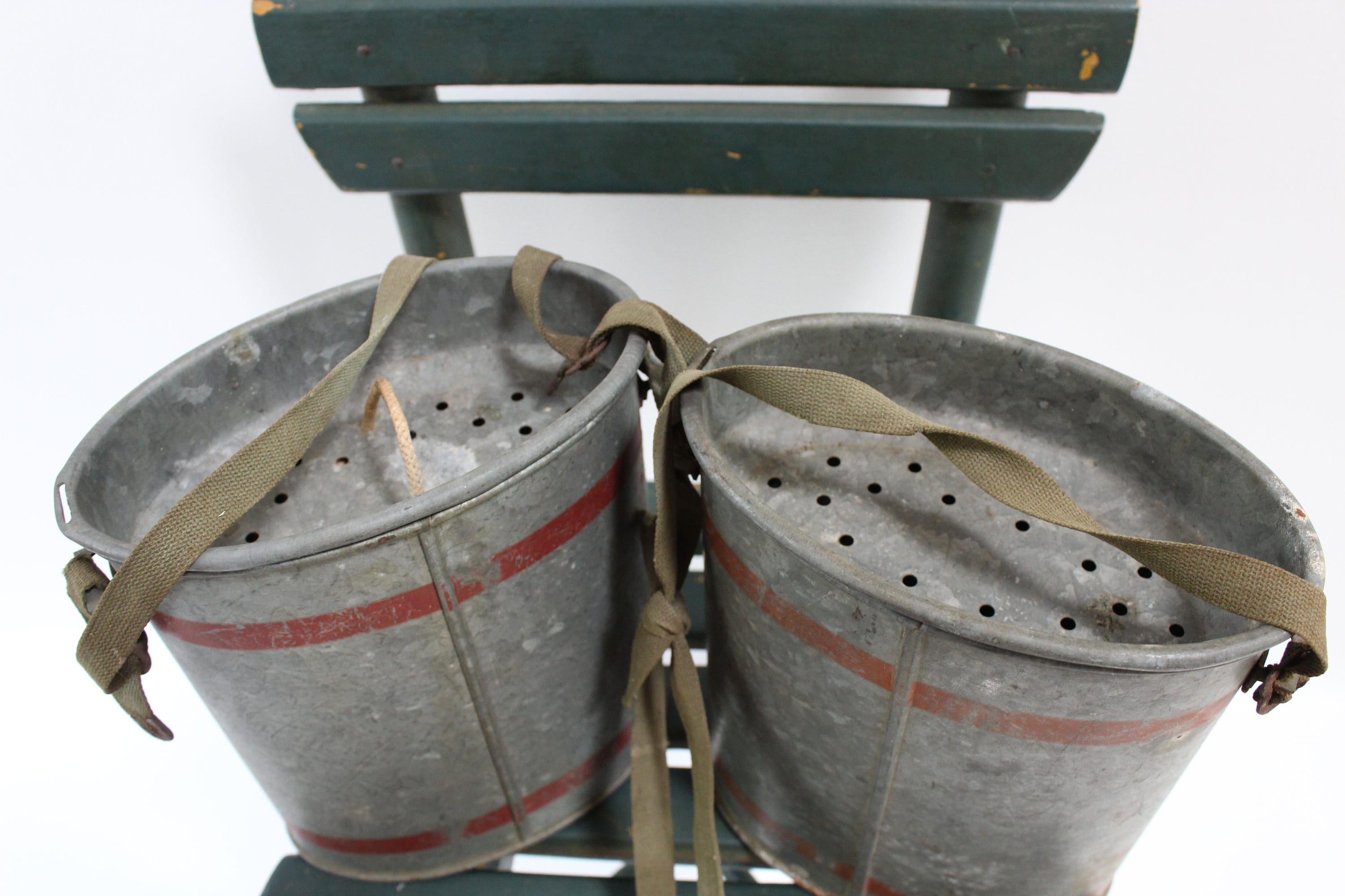 Vintage Falls City Oval Minnow Bucket Selling Individually Wade in Falls  City Cabin Decor Bait Bucket -  Canada