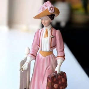 Vintage AVON Collectible 1983 President&#39;s Club Albee Award - Avon exclusive