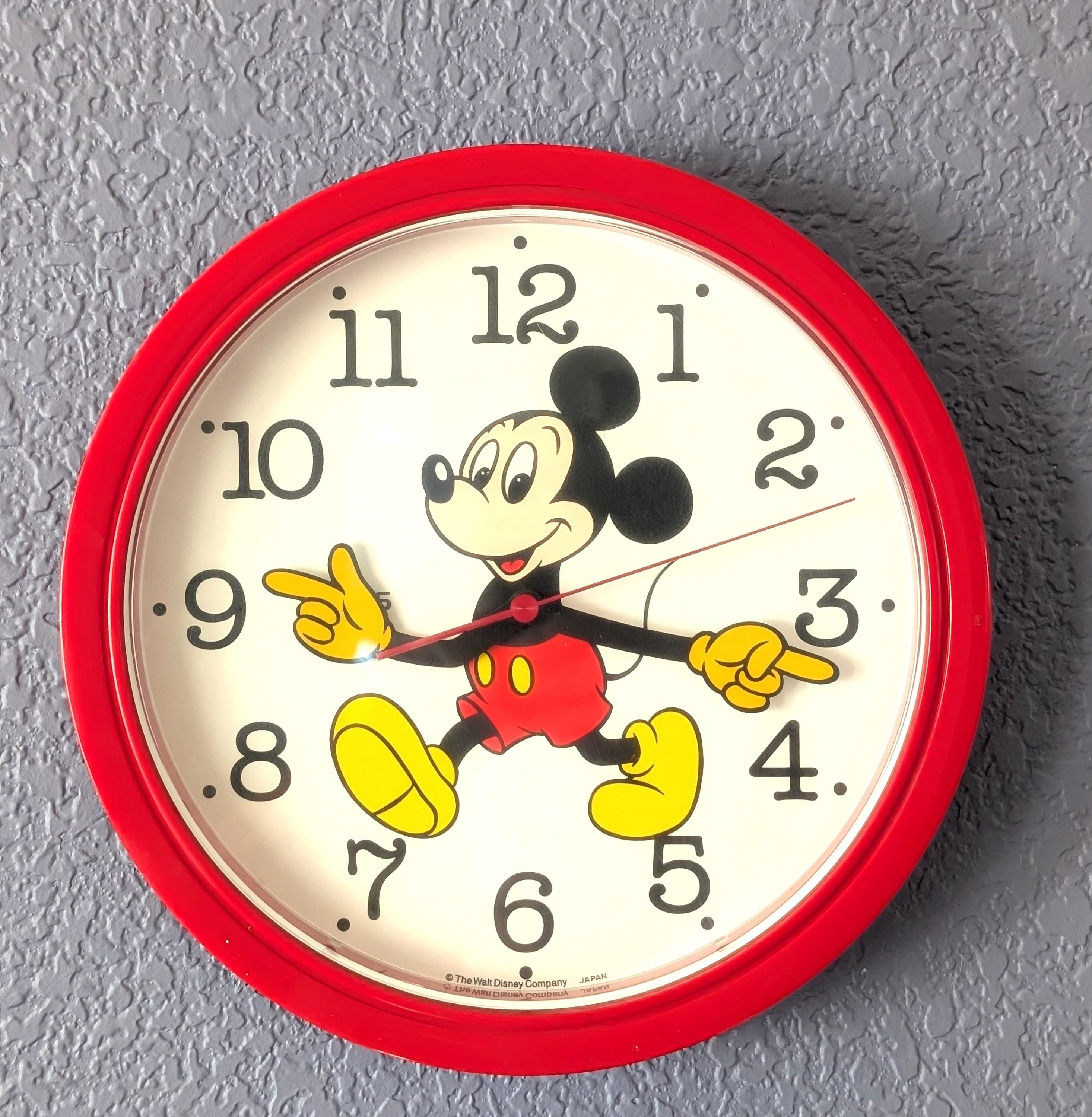 インテリア時計 Disney Mickey Mouse Wall Clock Vintage 1980s Mickey Mouse Lorus Quartz Clock - Mickey's Hands
