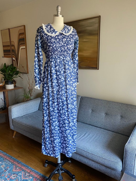 Vintage Floral Praire Style Dress, Smocked Dress,