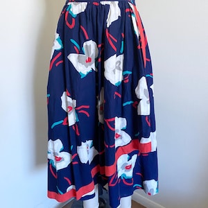 Vintage Cotton Floral Skirt, Flared Style, Side Pockets, 28"-32"