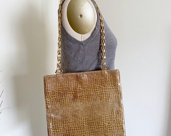 Vintage 90's textured leather purse, chainstrap, minimalist style