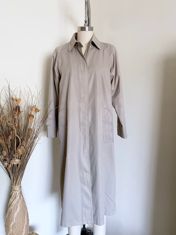 Vintage Classic Trench Coat, 80's Trench Coat, Tau