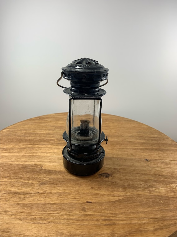 Antique Dietz Scout Skaters Lantern H1 Glass - Etsy Antique Dietz Scout Skaters Lantern H1 Glass - Etsy