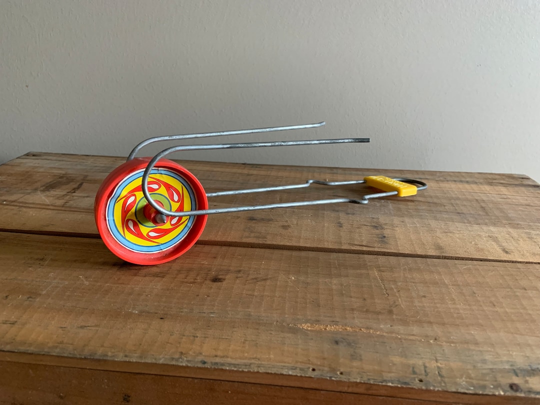 Vintage Wheelo Spinning Wheel Toy 1975 Etsy