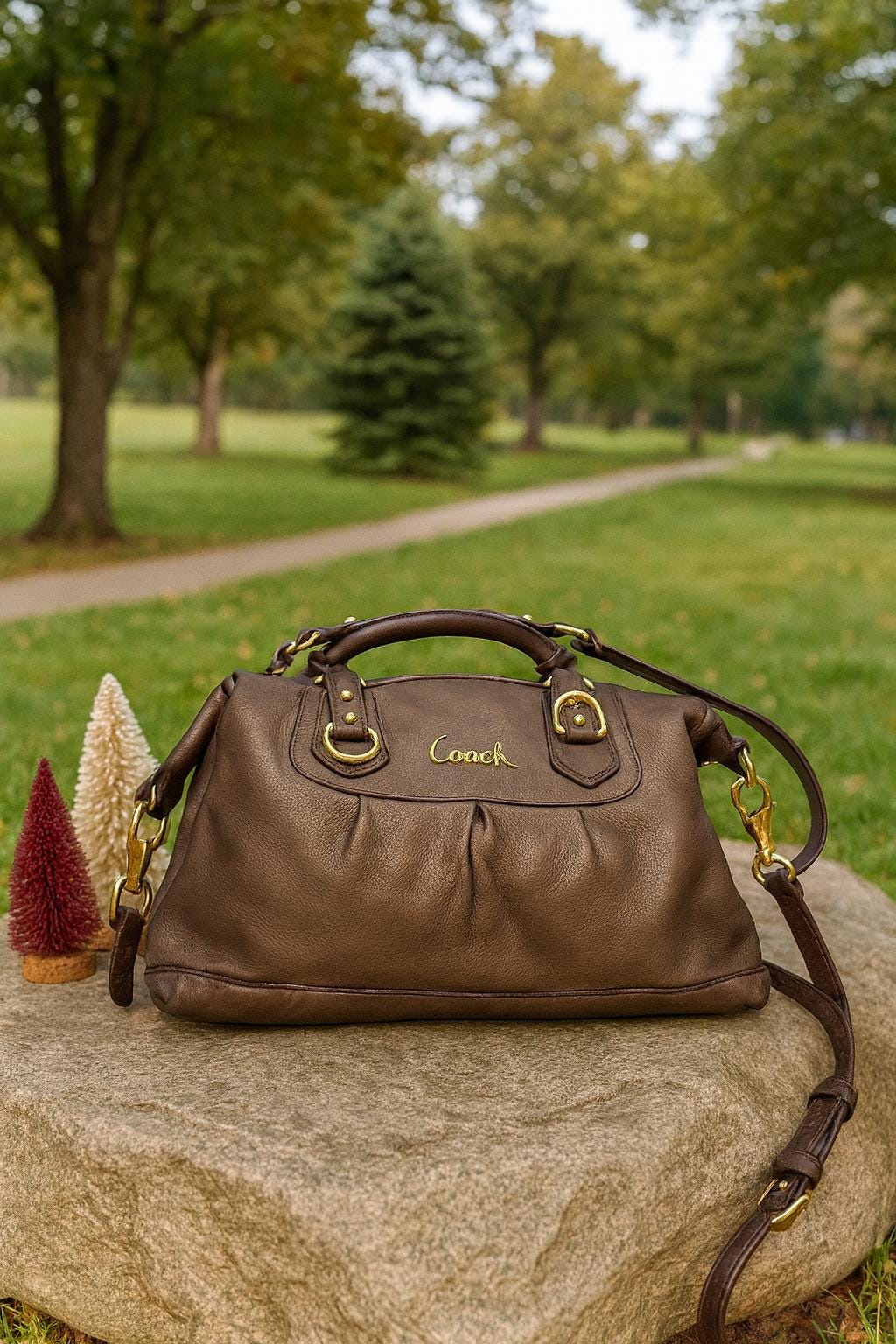 Classic Coach Ashley Satchel F15445 Bag - Authentic – Black Lining