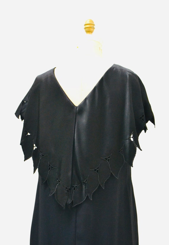 90s Vintage Black Crepe Dress with Embroidered Ey… - image 6