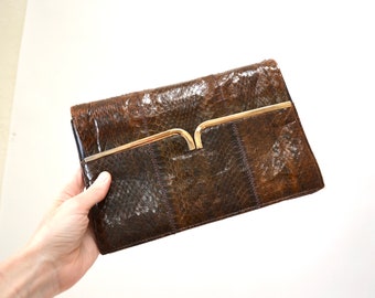 70s Vintage Brown Leather Clutch Snakeskin Python// Brown Patent Leather Snake Skin Bag Purse 1970's handbag party leather Gold Medium Bag