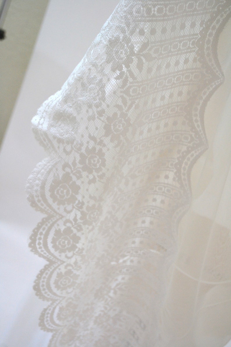 Vintage Peignoir Robe Medium Lace White Ivory Wedding Honeymoon Robe Sheer Nightgown// Vintage Lingerie Peignoir Bridal Wedding image 7