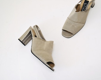 90s Y2K Vintage Sling Back High Heels 7 Silver Taupe Grey Metallic 90s 00s High Heels Sandals Stuart Weitzman 7 90s Wedding Sandals Shoes