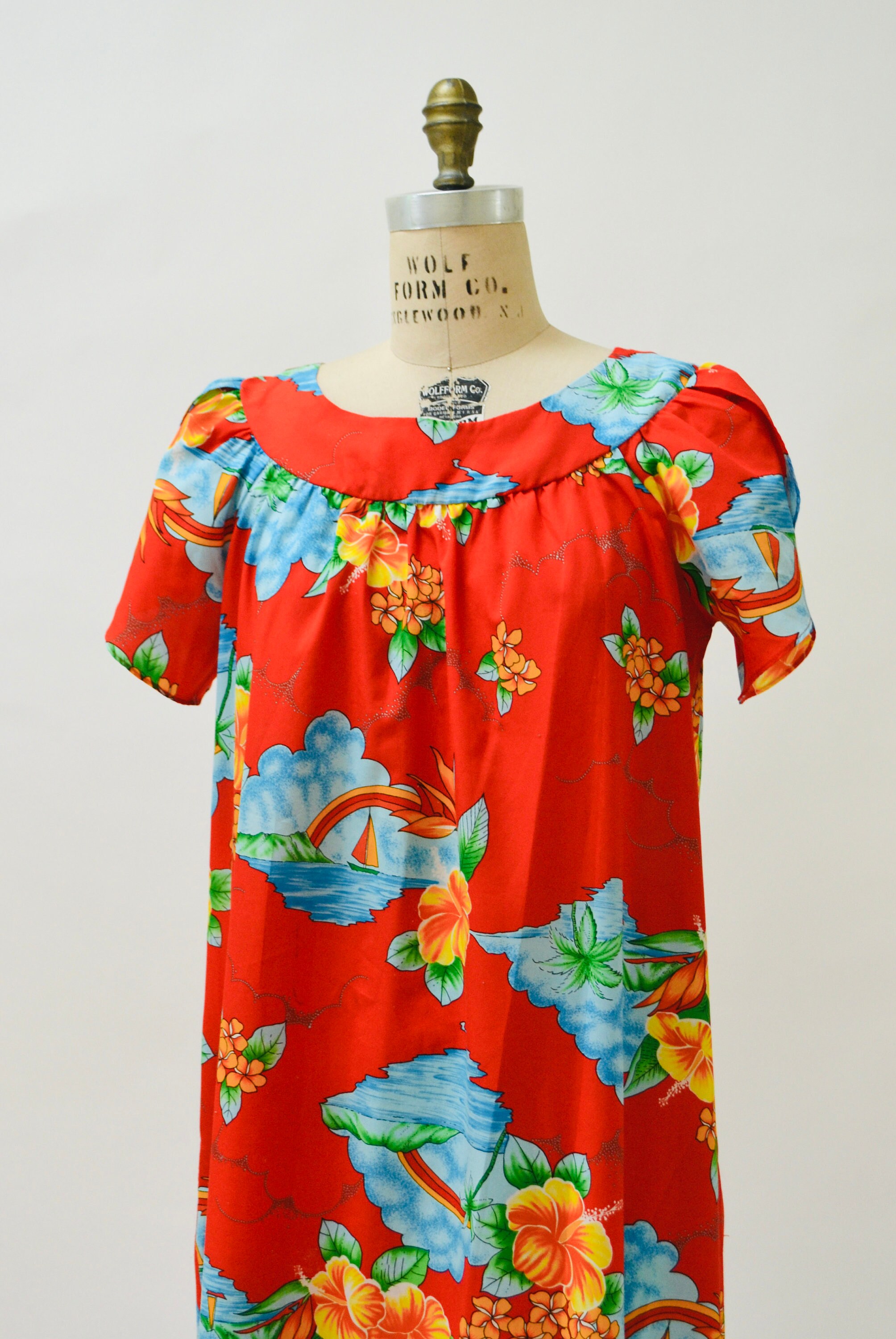80s Vintage Red Hawaiian Floral Print Dress Large Beach Cover up Moo ...