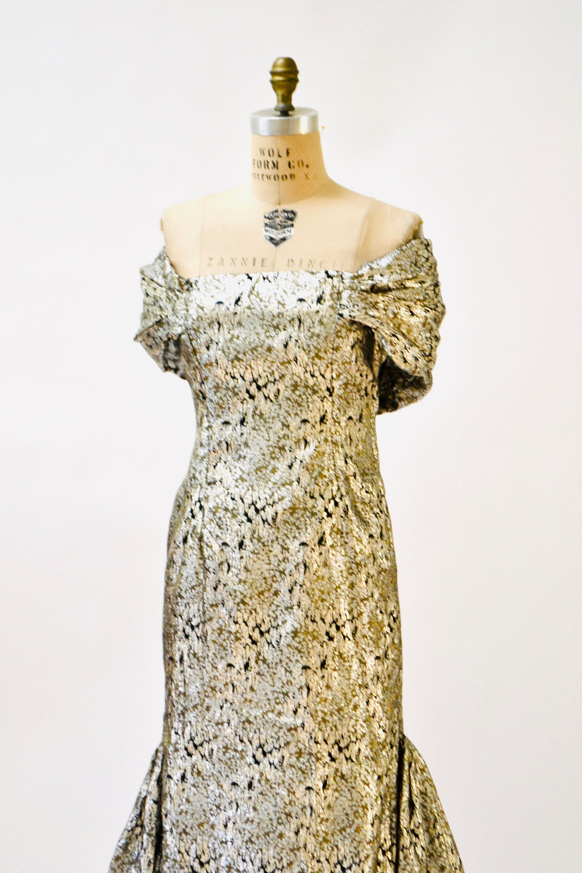 victor costa evening gowns