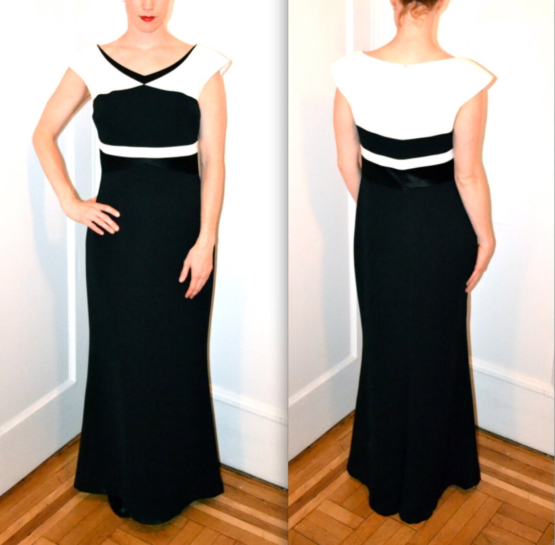 blue color long dress Light Colors 2911 Colors Spaghetti Strap Prom Colour:Scarlet Red cf-size-size-24 TOM FORD - One-shoulder
