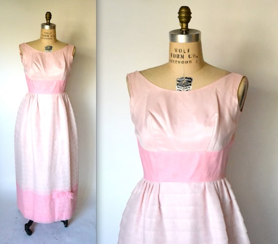 60s Vintage Prom Dress in Pink Blush Size Small V… - image 1