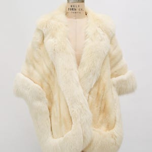 Vintage Creme Pelz Cape// Hochzeit Pelz Cape Vintage Stola Fuchspelz// Vintage Pelz Cape Creme Weiß Fuchs Pelz Stola Cape Winter Hochzeit Jacke