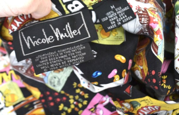 90 s vintage moyen Nicole Miller soie chemise moyen vintage avec impression de bonbons Junk Food / / Pop des années 90 art oral chemise de soie imprimé ea7416 90 s vintage moyen Nicole Miller soie chemise moyen vintage avec impression de bonbons Junk Food / / Pop des années 90 art oral chemise de soie imprimé ea7416