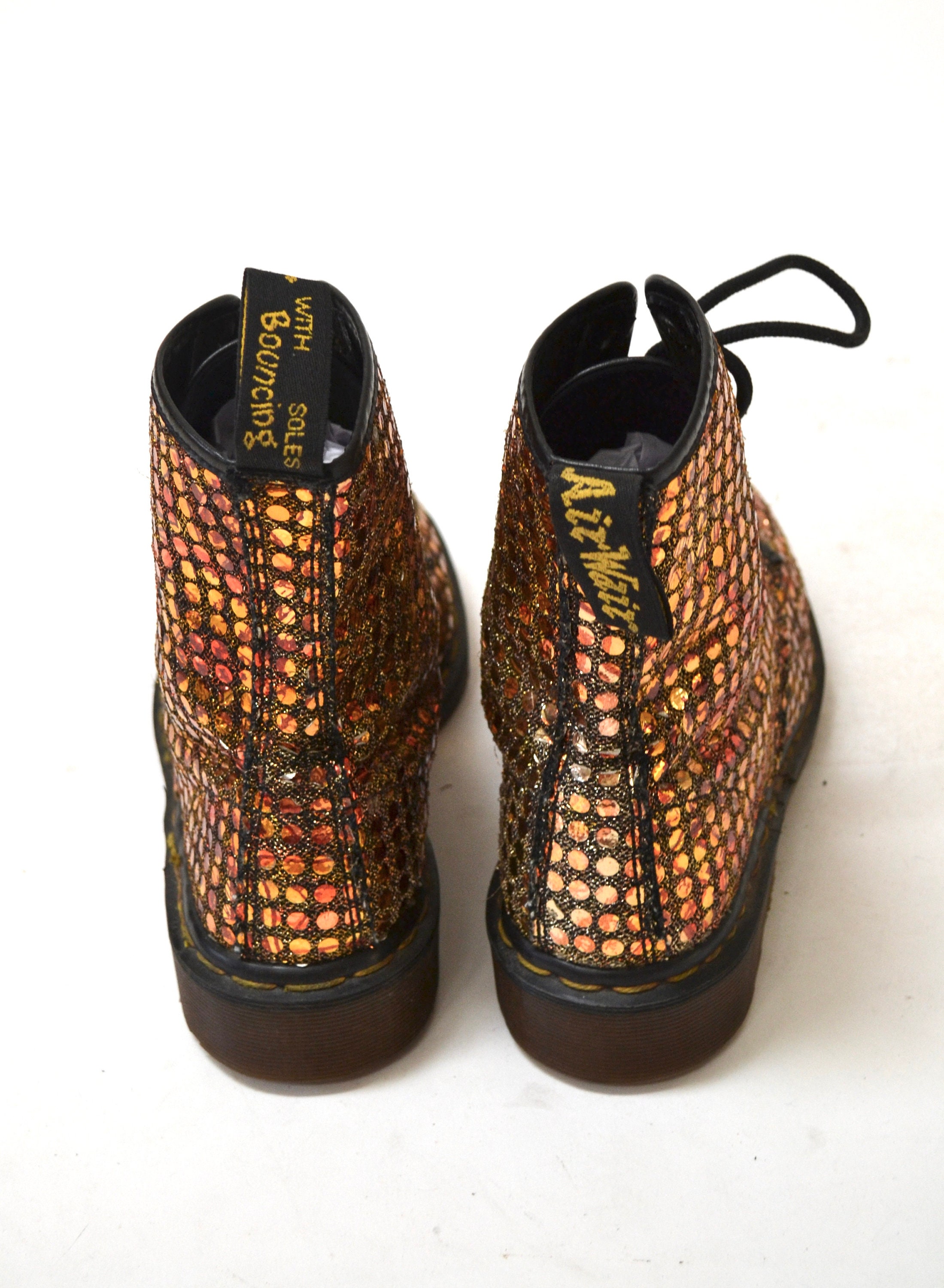 Dr martens shop bronze metallic