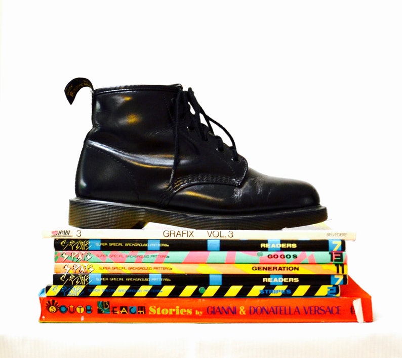 dr martens womens size 10