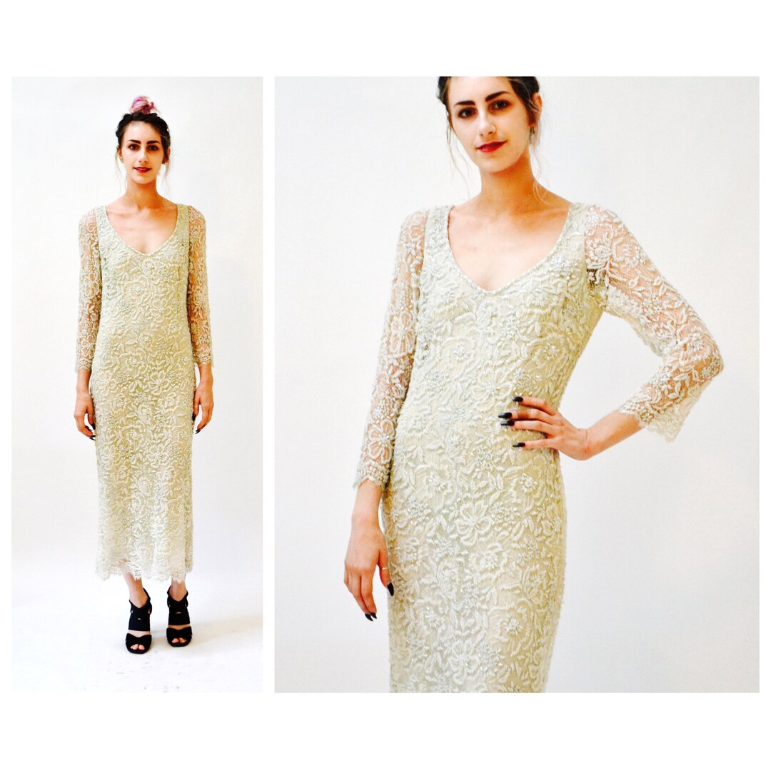 Belle badgley mischka hotsell beaded neck chiffon dress
