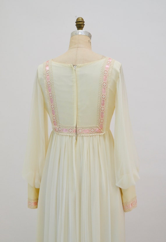 60s 70s Vintage Wedding Dress Small Long Sleeve C… - image 9