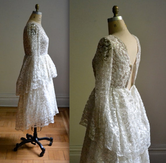 Exquisite Vintage White Lace Wedding Dress Sequin… - image 2